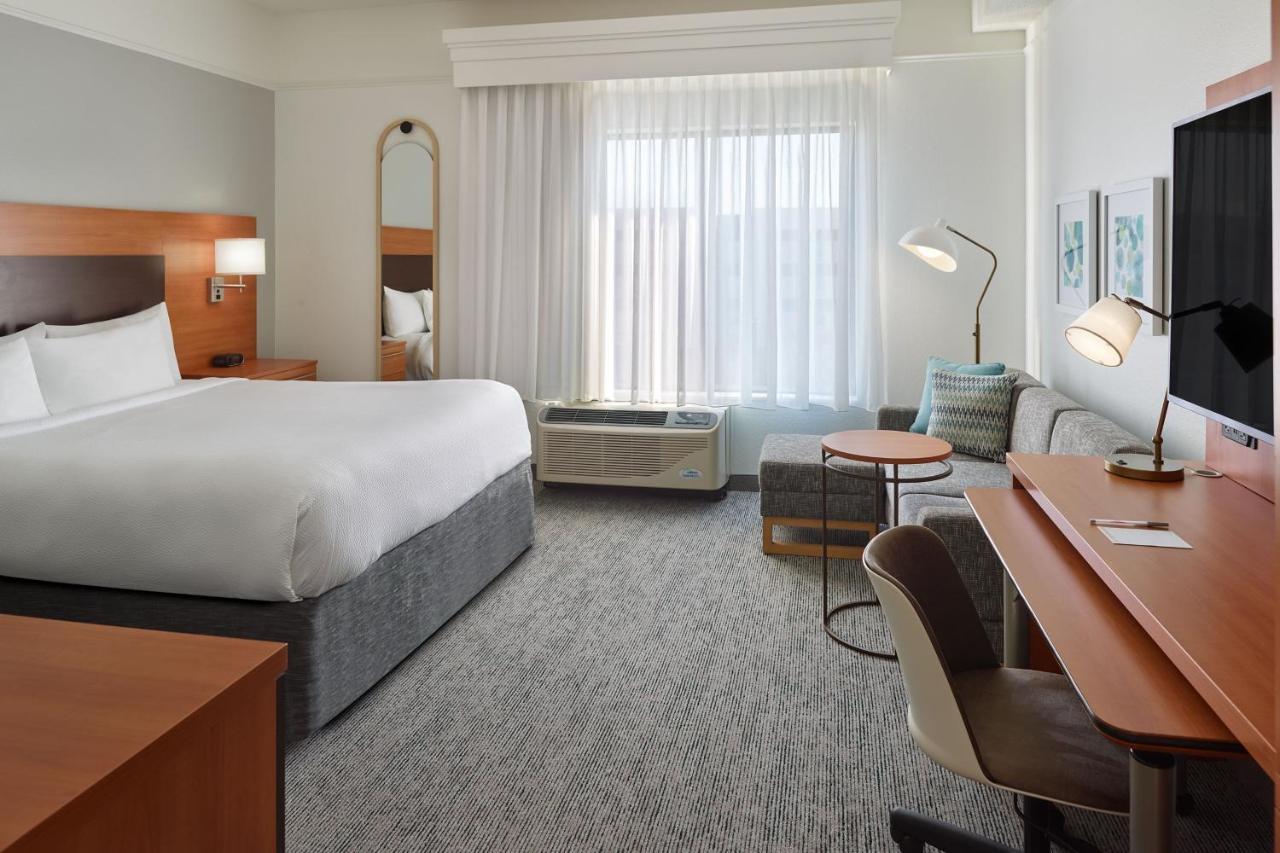 Towneplace Suites By Marriott Ньюнен Экстерьер фото